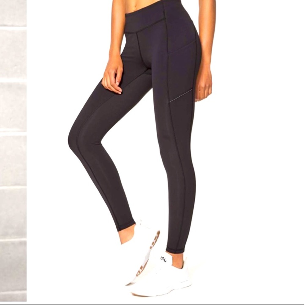 Lululemon Speed Up Tight *Full-On Luxtreme Brushed 28"